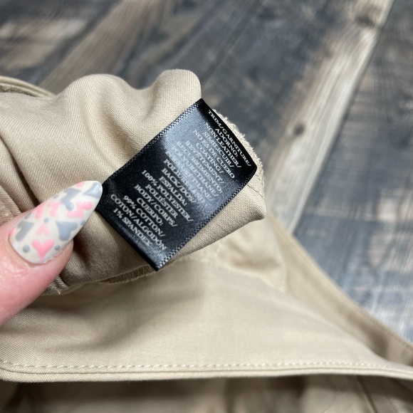 Ann Taylor Black Tan Knee Length Pencil Skirt Button Accent Women's Size 8 - Picture 2 of 3